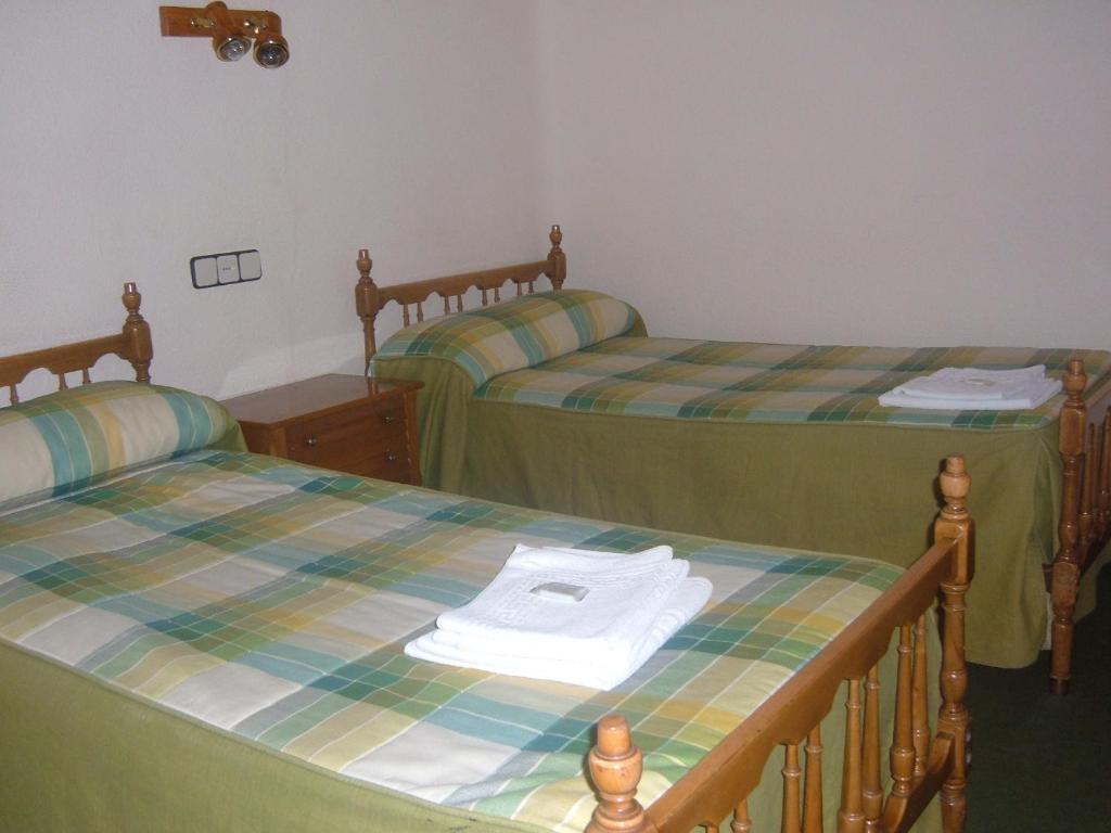 Hostal Olga Μαδρίτη Δωμάτιο φωτογραφία