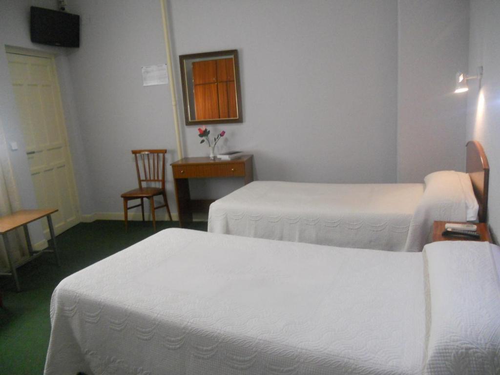 Hostal Olga Μαδρίτη Δωμάτιο φωτογραφία