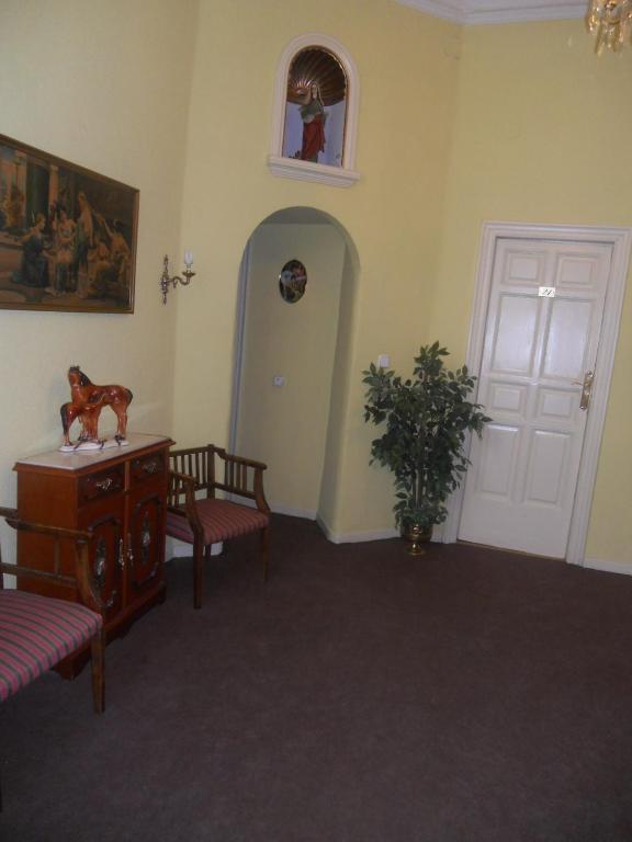 Hostal Olga Μαδρίτη Εξωτερικό φωτογραφία